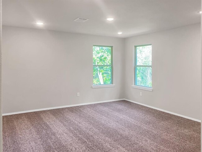 Building Photo - 405 Mohawk Dr