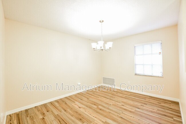 Building Photo - 1318 Kewannee Trail