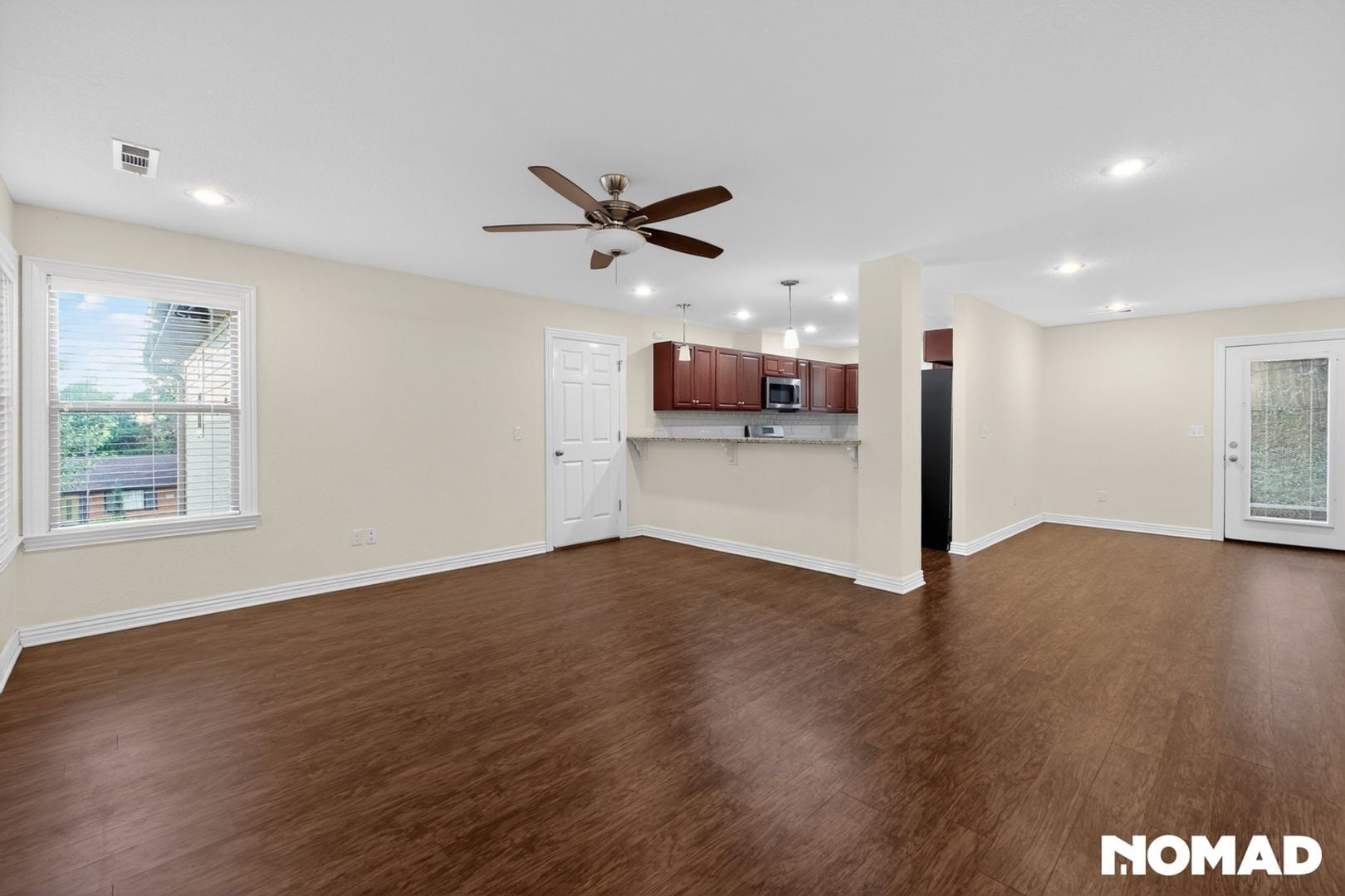 Building Photo - 2088 E Custer Ln