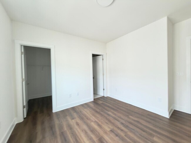 Building Photo - 3409 Holabird Ln