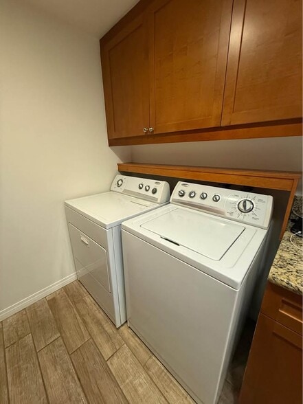 Building Photo - 17230 Newhope St