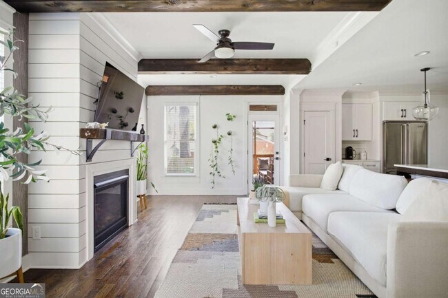 Building Photo - 318 Ashburton Ave SE