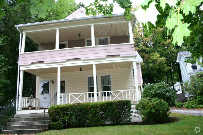 Building Photo - 306 Prospect St