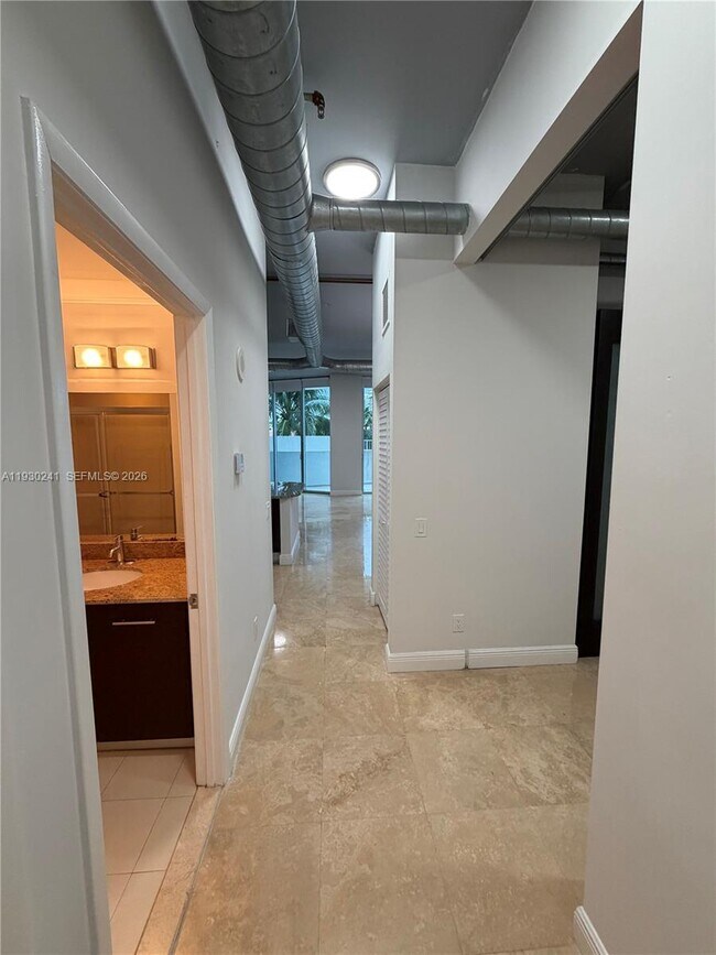 Building Photo - 3029 NE 188th St