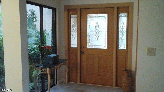 Building Photo - 4011 SW 2nd Ave