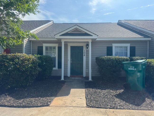 Primary Photo - 104 Ansley Ct