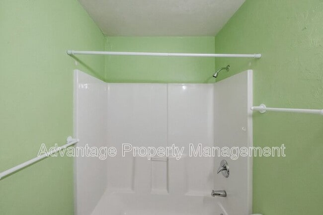 Building Photo - 2872 Raleigh Ct SE