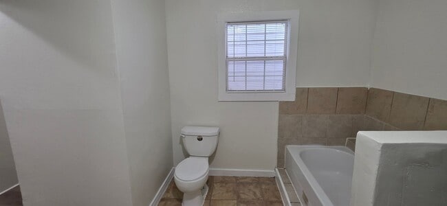 Building Photo - 2804 Avenue H