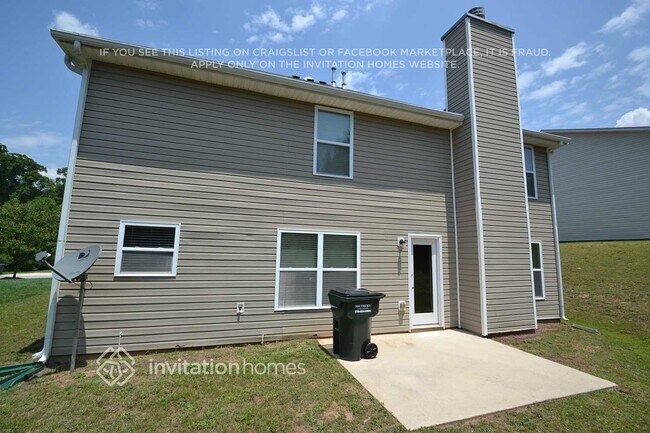 Building Photo - 4338 Ash Tree St SW