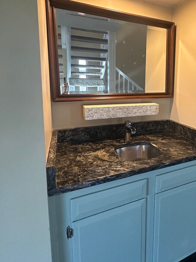 Building Photo - 3349 Kings Neck Dr
