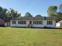Building Photo - 231 Crescent Dr