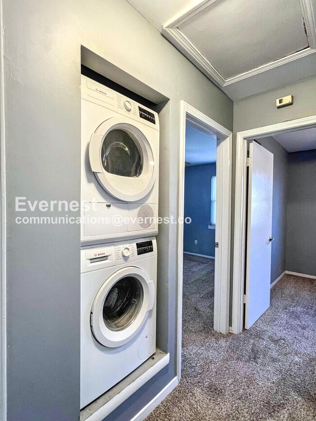 Building Photo - 3539 Galloway Ave