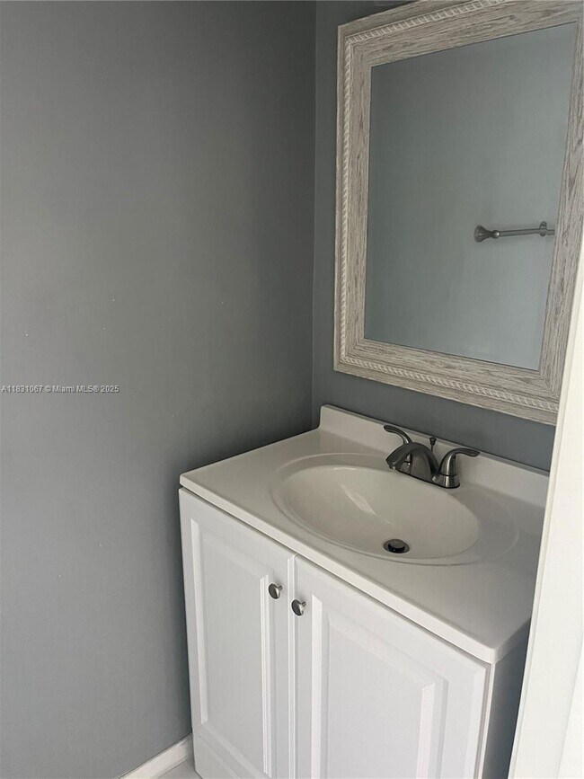 Building Photo - 53 Whitehead Cir