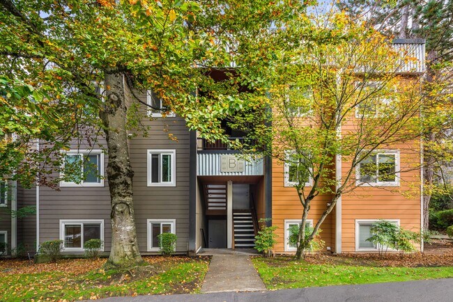 Building Photo - Modern 2 Bedroom 2 Bathroom Condo Close to Downtown Kirkland