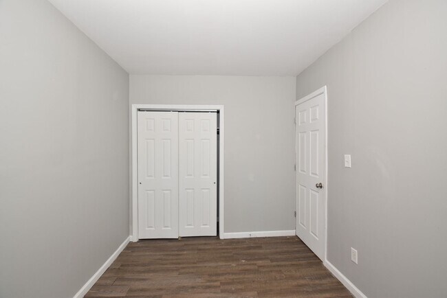 Building Photo - 111-113 S West St Mishawaka