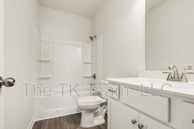 Building Photo - 1715 Troon Dr