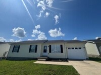 Building Photo - Newly Renovated 3BR 2BA home close to GM, ...