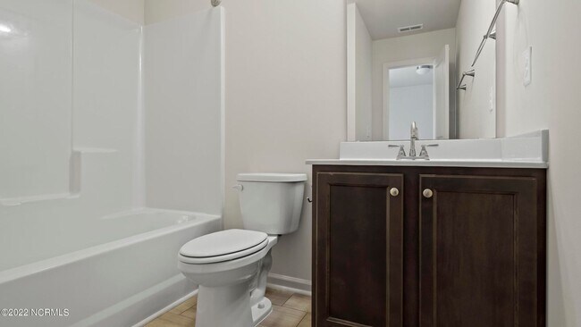 Building Photo - Townhome In BOYINGTON PLACE!