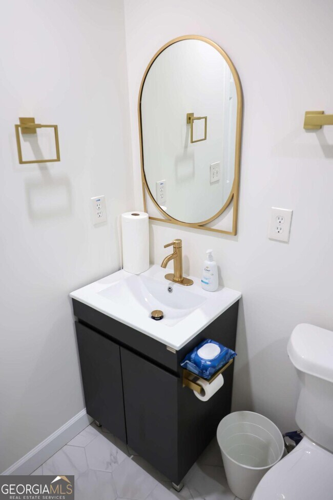 Building Photo - 1275 Calhoun Ave