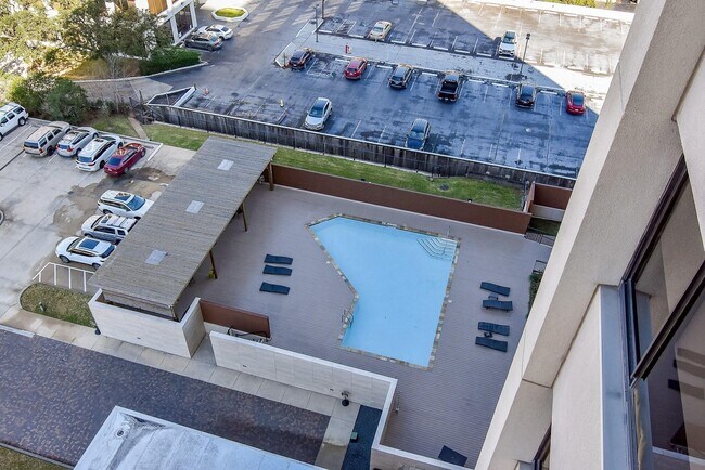 Building Photo - 49 Briar Hollow Ln
