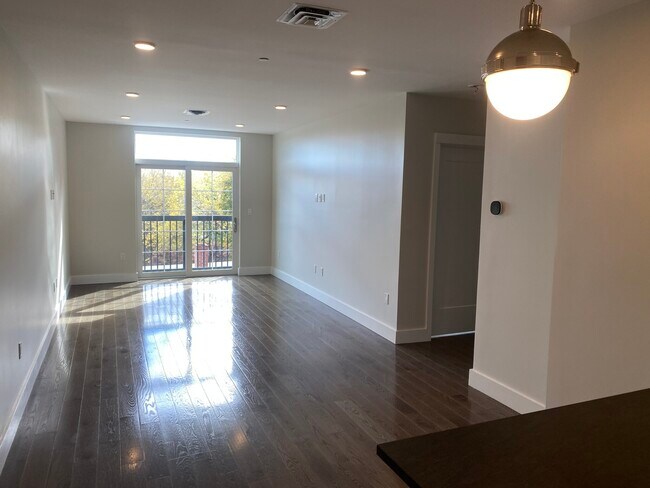 Building Photo - 434 McGrath Hwy