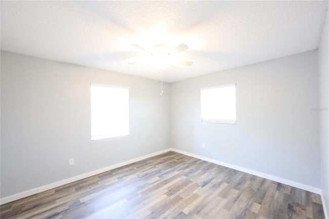 Building Photo - 2272 16th Ave SW