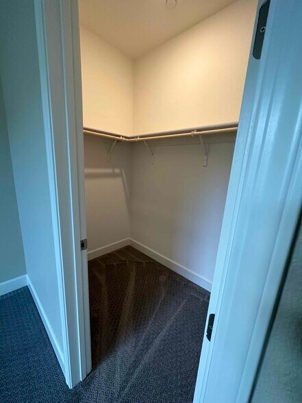 Building Photo - 415 Industrial Pky