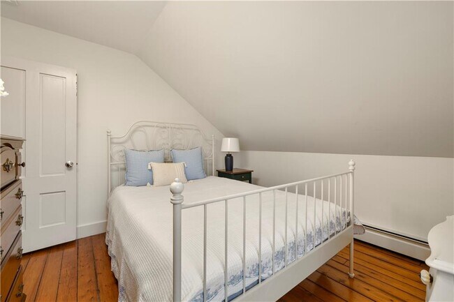 Building Photo - 35 Marsh St