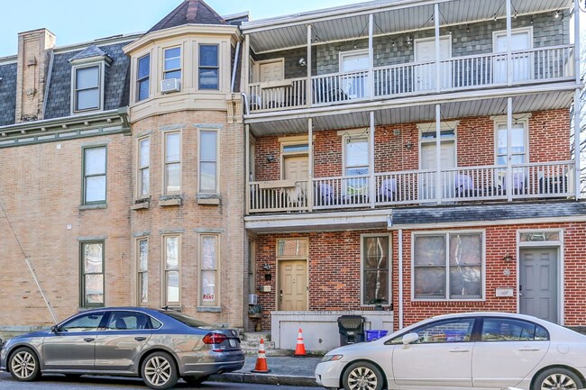 Primary Photo - 2 bedroom townhouse in Midtown Harrisburg