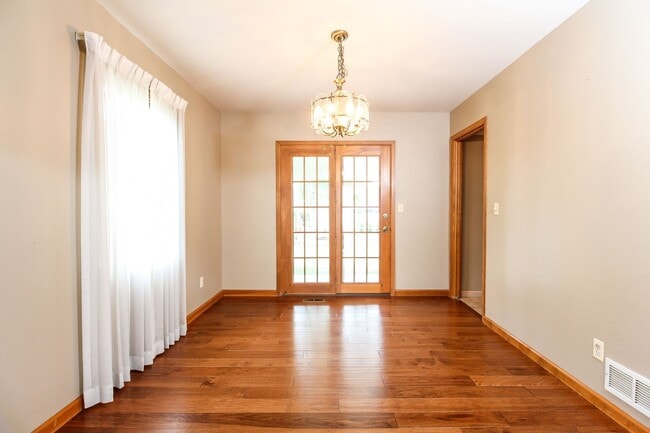 Building Photo - Spacious 3-Bedroom Home with Unfinished Basement in Prime Midtown Fort Collins Location
