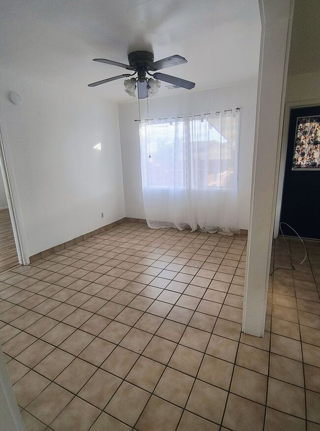 Building Photo - 11058 Jones St