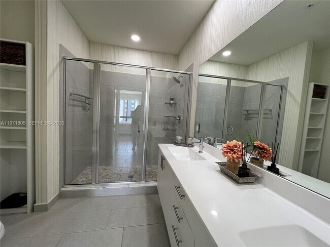 Building Photo - 8001 NW 41st St