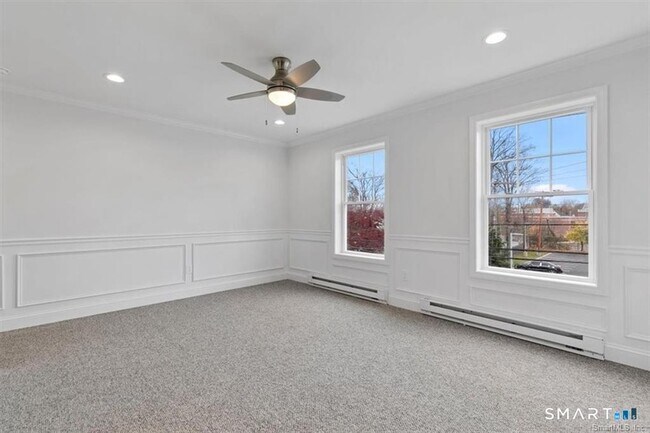 Building Photo - 1091 Whalley Ave