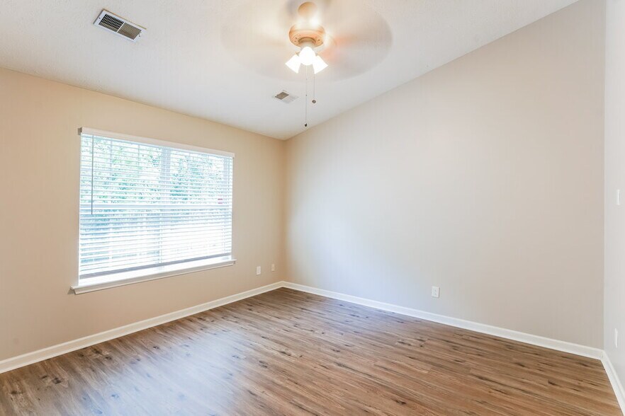 Building Photo - 3260 Cain Harbor Dr