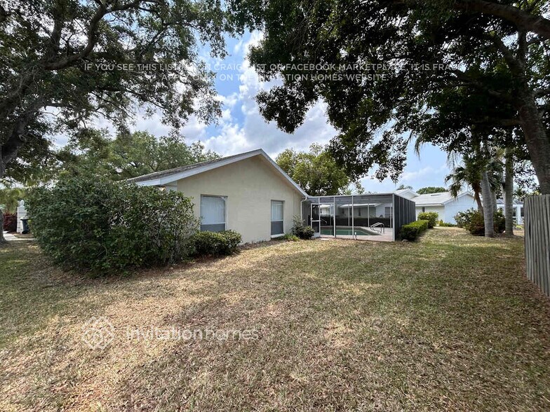 Building Photo - 5697 Country Lakes Dr