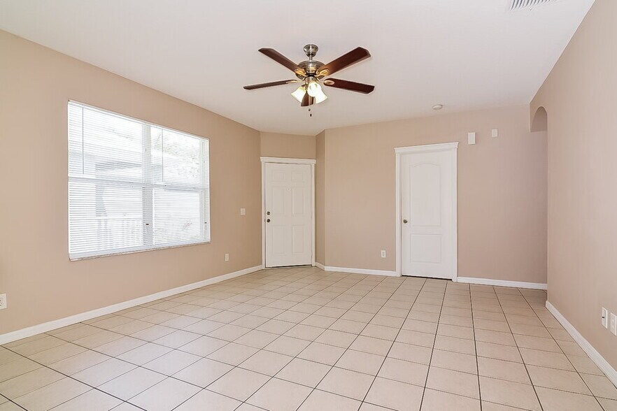 Building Photo - 7742 Bristol Park Dr