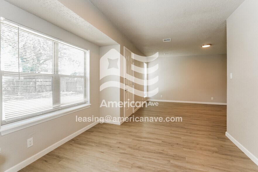 Building Photo - 447 W 149th St