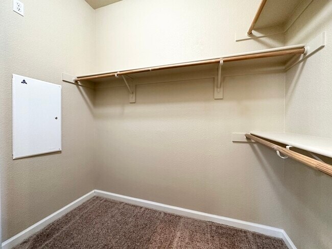 Building Photo - Beautifully Updated 3-Bedroom, 2-Bath Home...