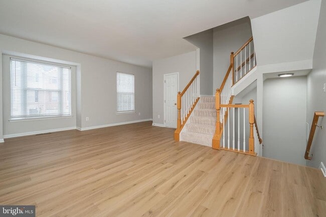 Building Photo - 20382 Farmgate Terrace