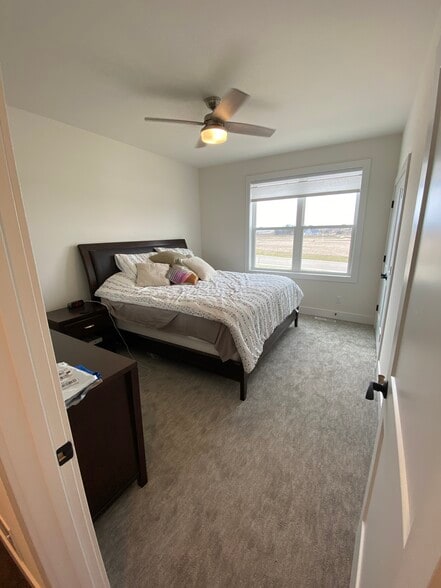 Building Photo - 2913 Latigo Trce