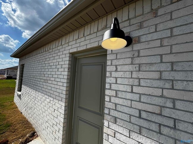 Building Photo - 144 Whitner Dr