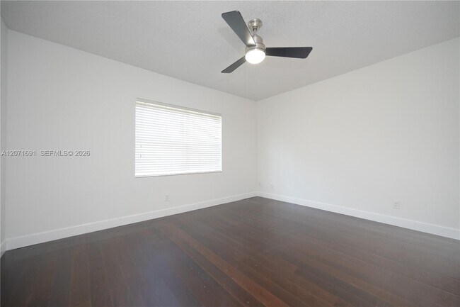Building Photo - 16219 Emerald Cove Rd