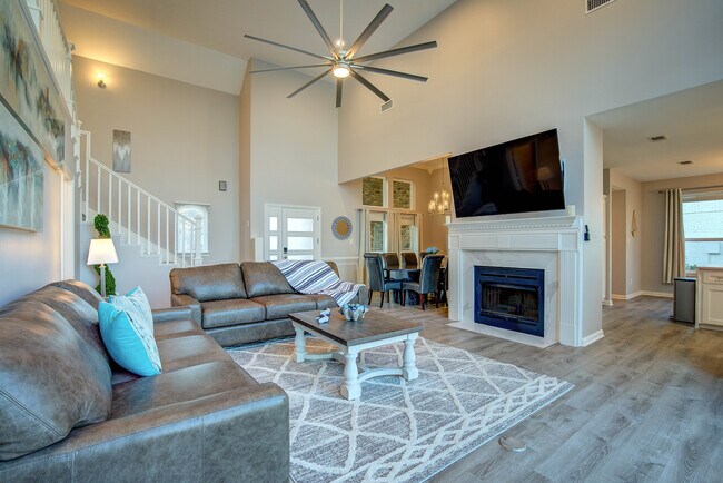 Building Photo - 8606 Columbia Dr