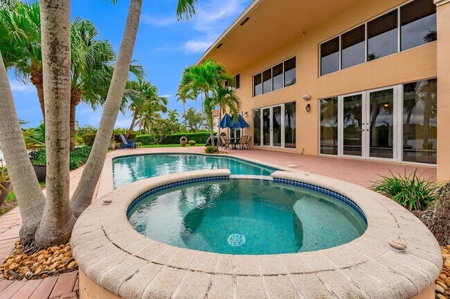 Building Photo - 1333 SW 175th Way