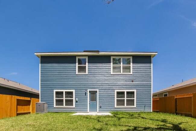 Building Photo - 23079 Bellini Dr