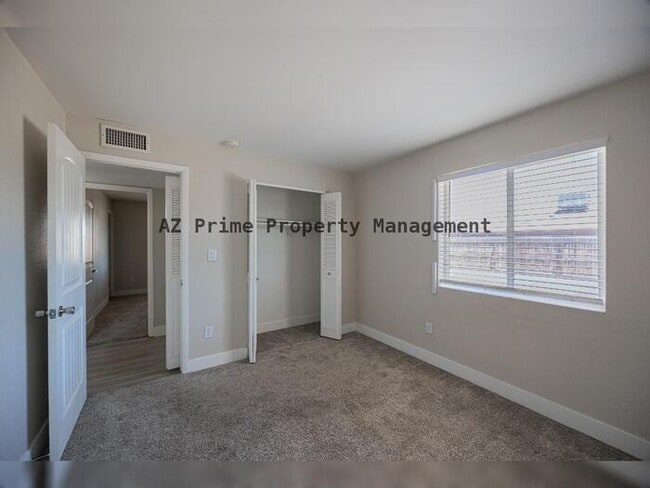 Building Photo - 5849 S College Ave