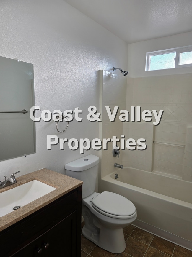 Building Photo - King City home for RENT!!!