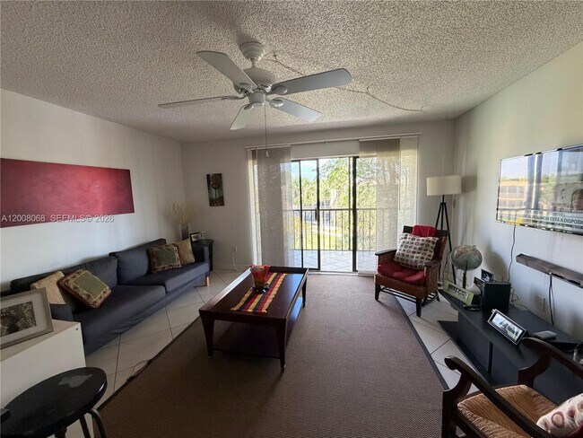 Building Photo - 8415 SW 107th Ave