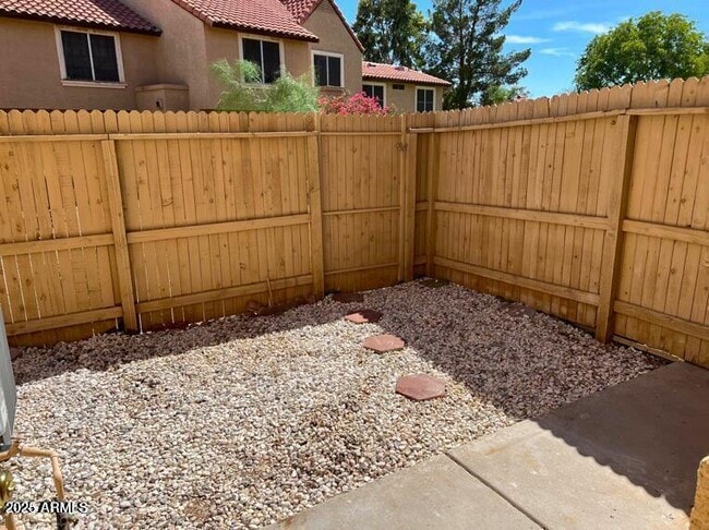 Building Photo - 4601 N 102nd Ave