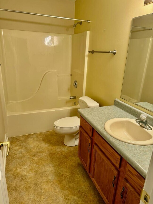 Building Photo - 10533 Graystone Cove